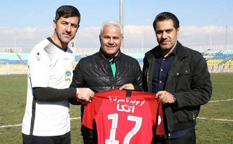 طعنه پیوس؛ وحید زمان می خواهد!