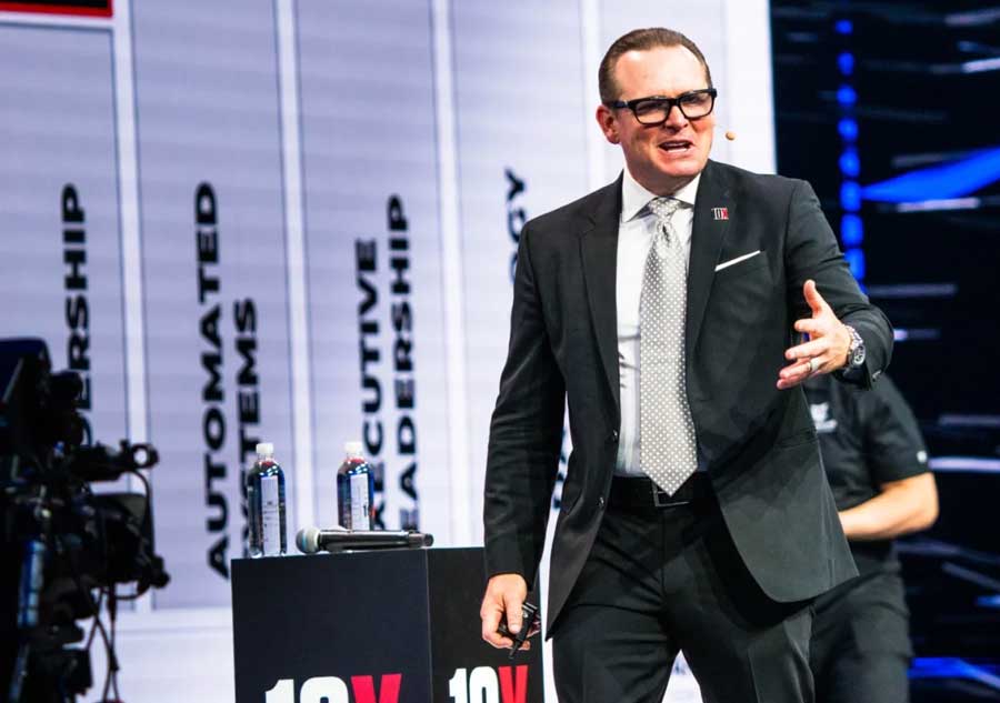 هشدار برندون داوسون درباره آینده Fitness