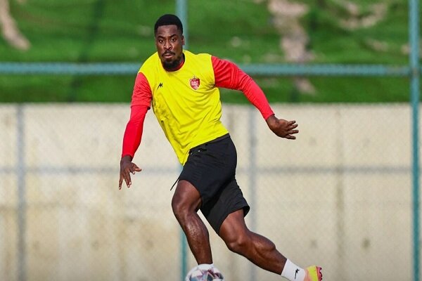 مجوز حضور برای بازیکن هپاتیتی 2.5 میلیون دلاری!