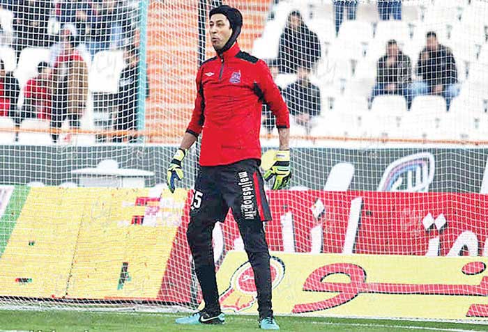 پتر چک از همسرش جدا شد!