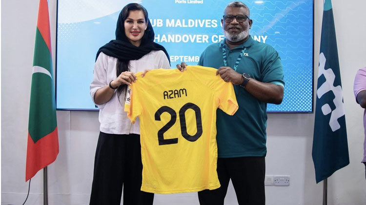 اعظم آخوندی لژیونر فوتسال ایران در مالدیو