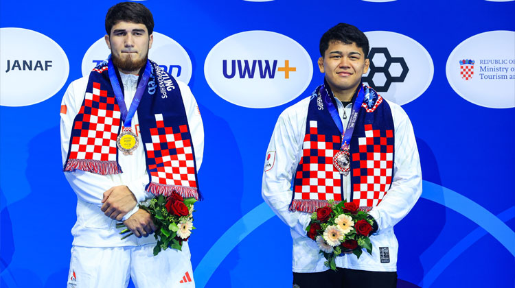 آرش ایرانی، رستم سنگین وزن کشتی ژاپن