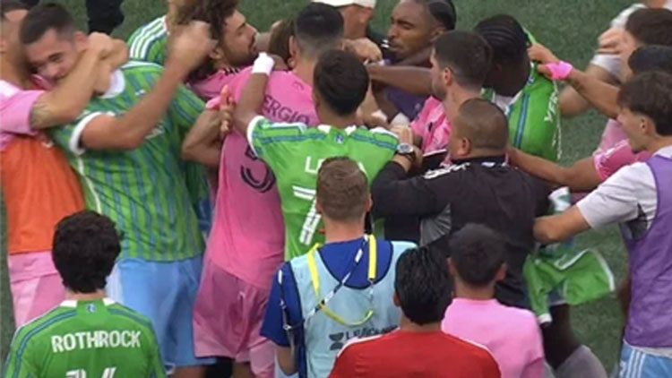 جنجال در فینال کونکاکاف/ مسی دور از جام ماند