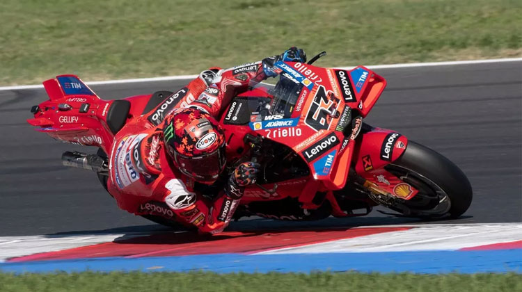 معجزه مارک مارکز با Ducati/زمان یکسان در ۲۰۲۴ و ۲۰۲۵