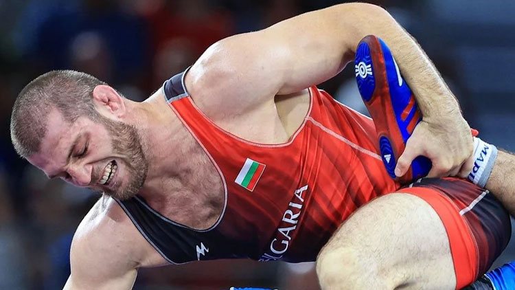 کرکری رقیب یزدانی برای جهانی 2026