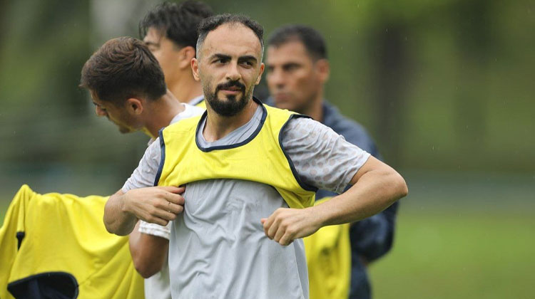 کتک خوردن فوتبالیست ناشنوا در تیم ملی