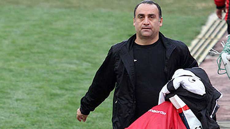 زنبیل برای نیمکت پرسپولیس/رونمایی از جانشین تازه وحید