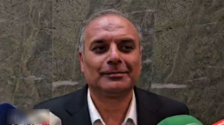 مسابقه سیاسی برای کمک به پرسپولیس