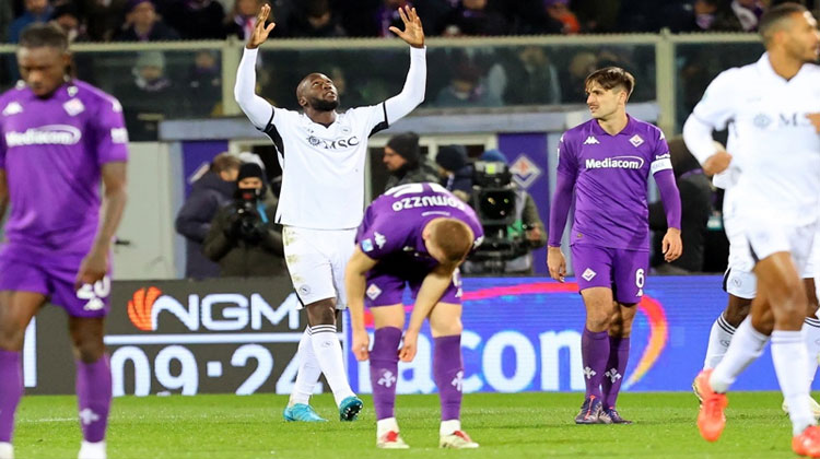 شب دراماتیک ناپولی و یوونتوس/رقابت نفسگیر سریA