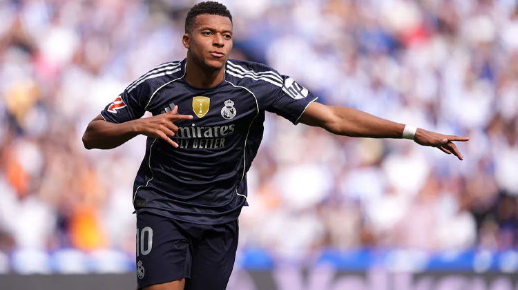 رئال با پیروزی صدرنشین لالیگا