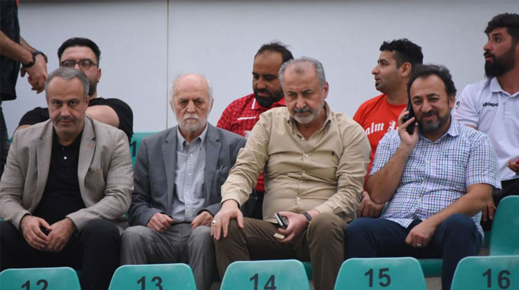 نماینده بانک شهر در پرسپولیس استعفا داد