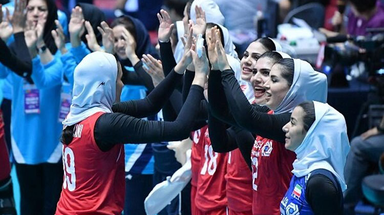 پرش 13 پلهای تیم ملی والیبال زنان در رنک جهانی