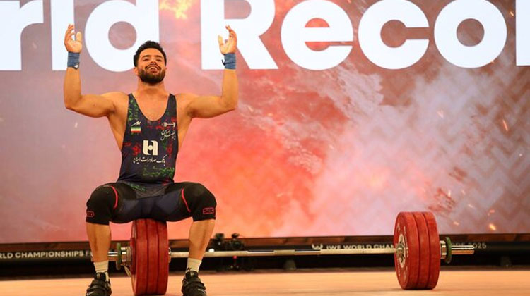 معینی: برای رکورد جهان سخت تمرین کردم